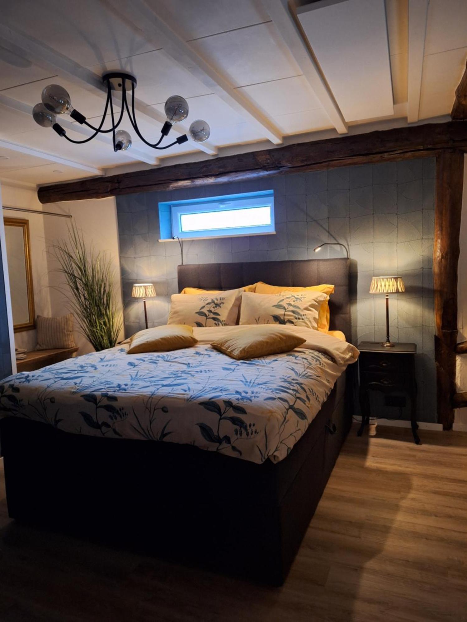 Loft De Hooizolder Met Sauna Bij Te Boeken Gees Exteriör bild